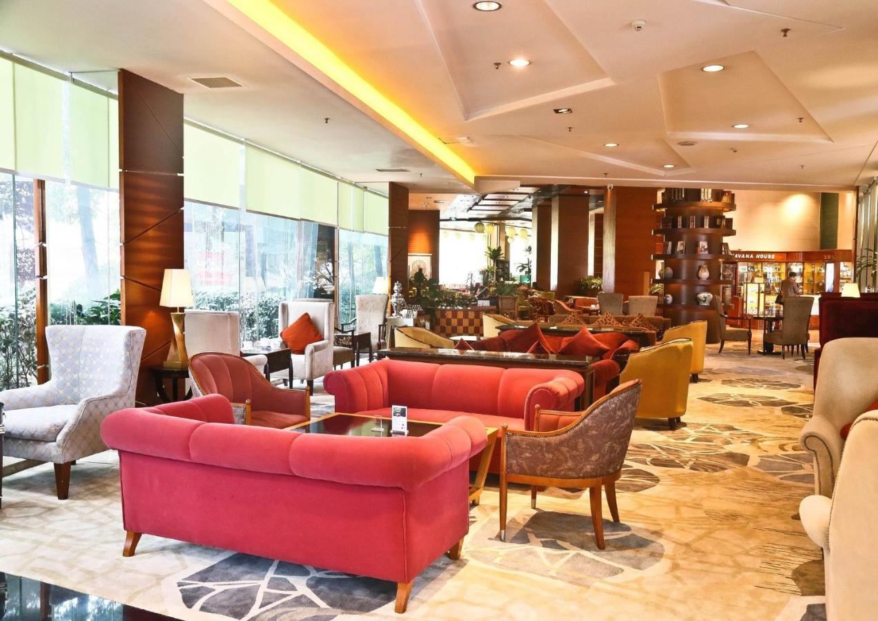 Holiday Inn Chengdu Century City-Easttower Exterior photo