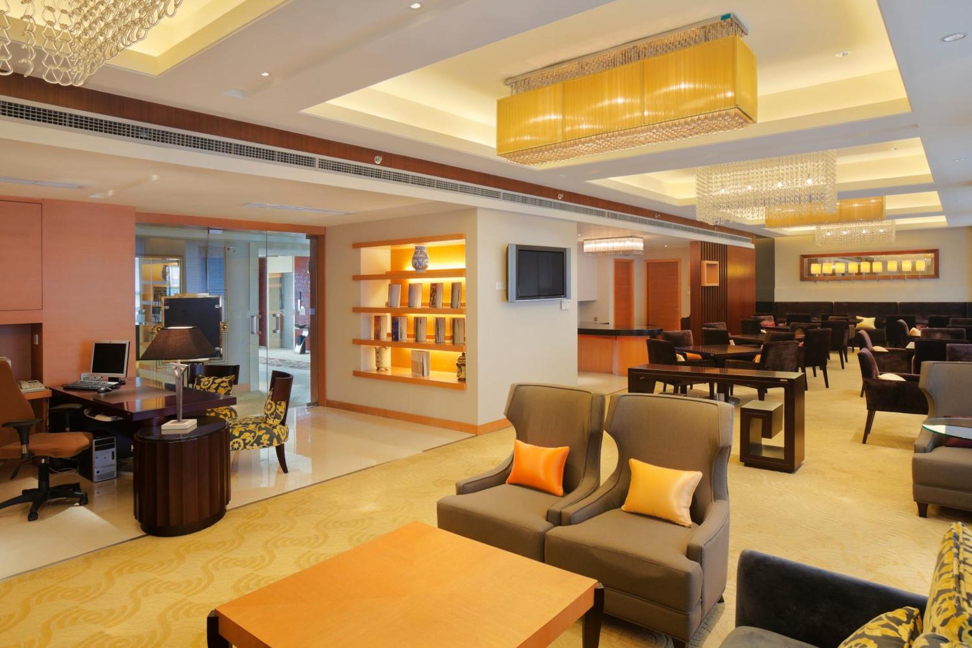 Holiday Inn Chengdu Century City-Easttower Exterior photo