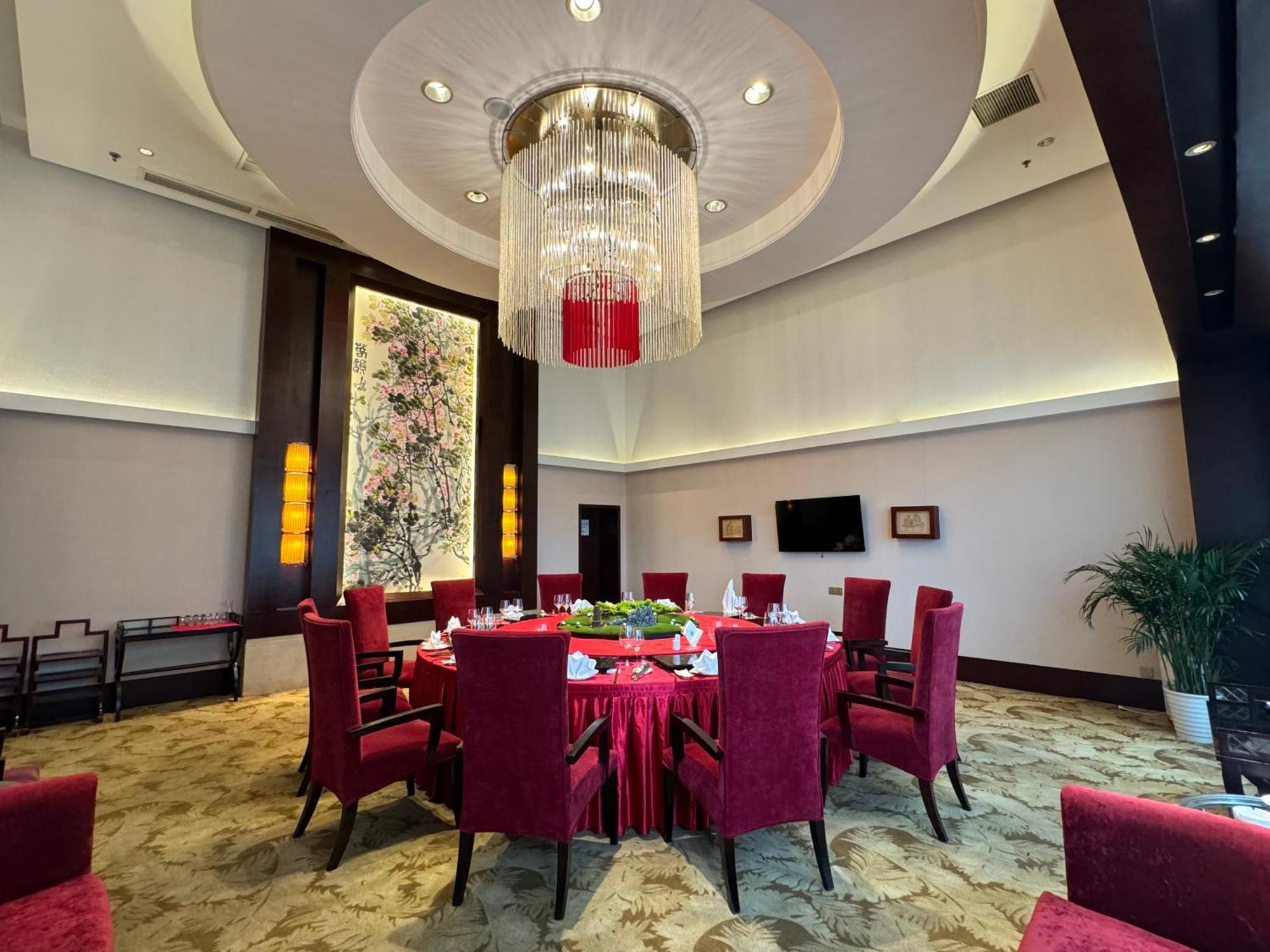 Holiday Inn Chengdu Century City-Easttower Exterior photo