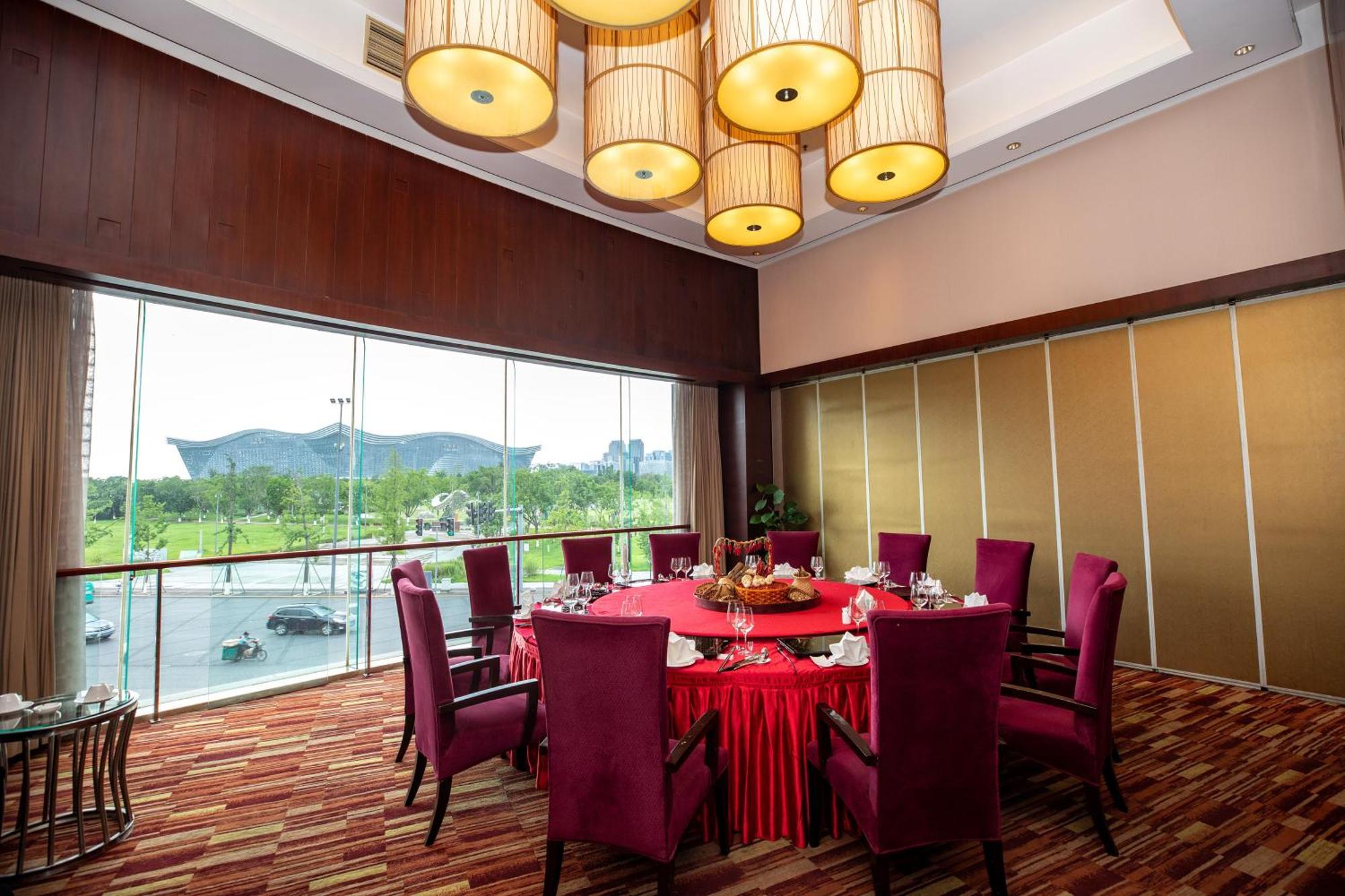 Holiday Inn Chengdu Century City-Easttower Exterior photo