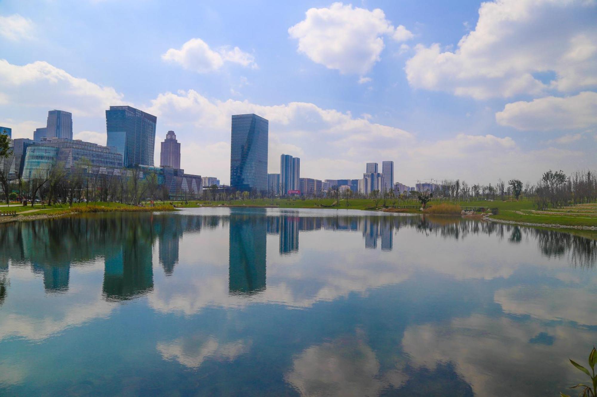 Holiday Inn Chengdu Century City-Easttower Exterior photo