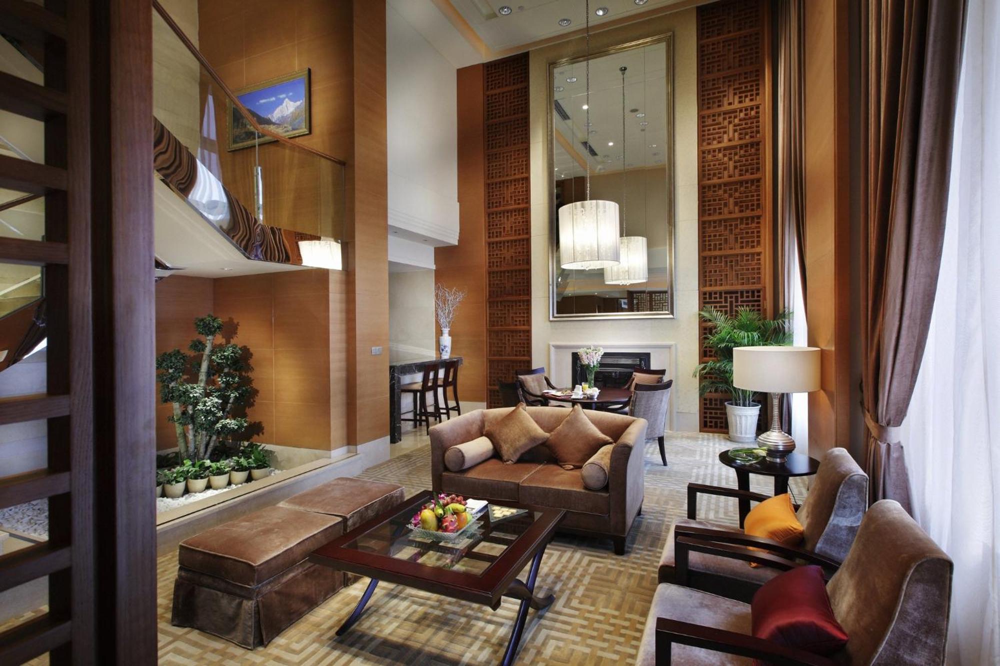 Holiday Inn Chengdu Century City-Easttower Exterior photo